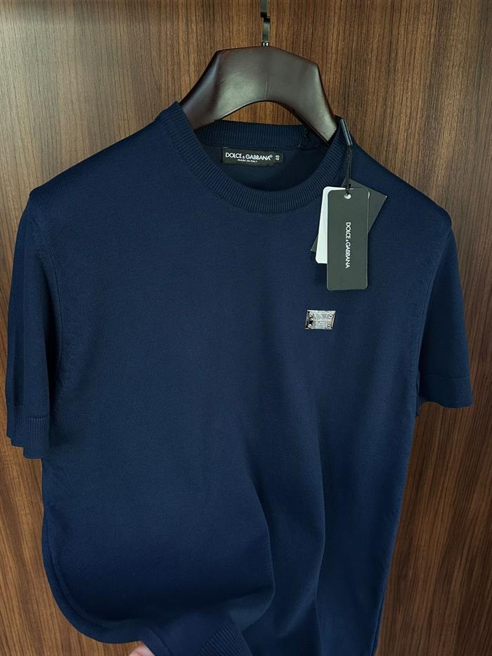 Göğüs Metal Logolu Triko T-Shirt