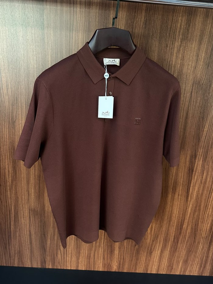 Kabartma Logolu Yakalı Triko T-Shirt