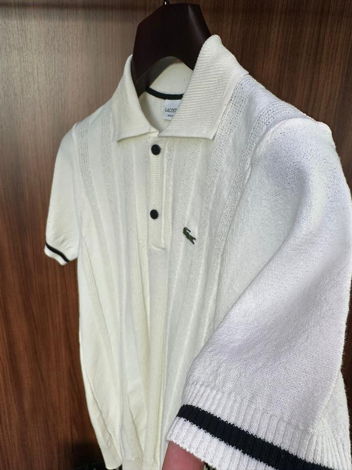 Nakış Logolu Kabartma Çizgili Yakalı Triko T-Shirt