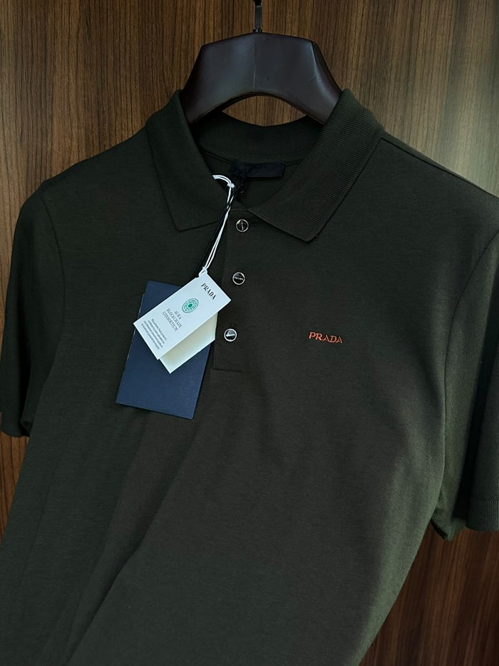 Nakış Logolu Kaşmir Kumaş Yakalı T-Shirt