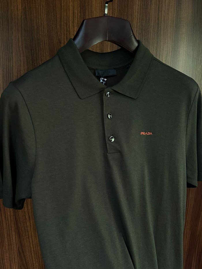 Nakış Logolu Kaşmir Kumaş Yakalı T-Shirt