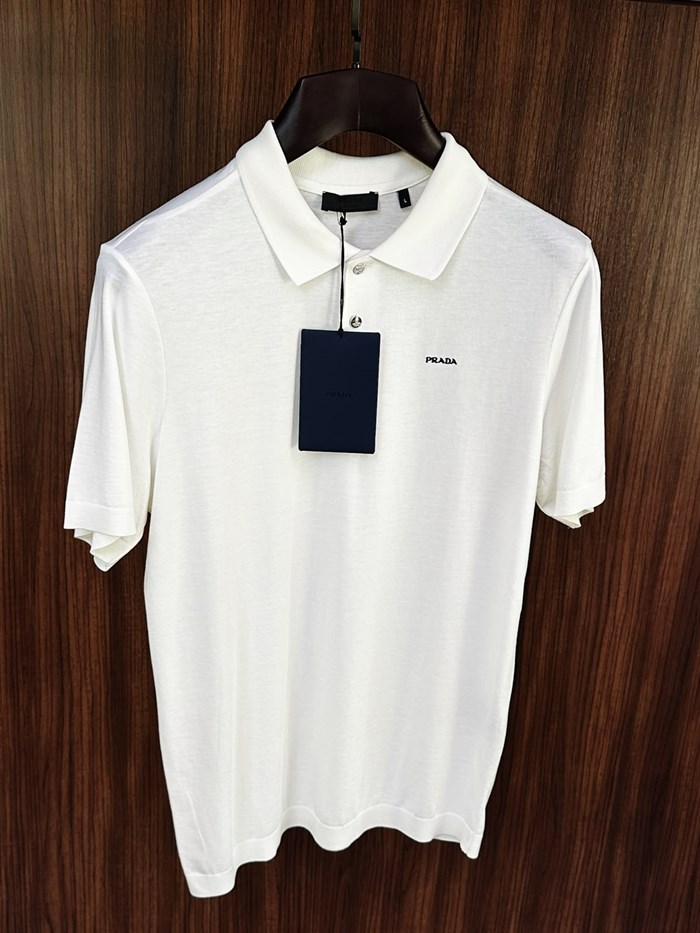 Nakış Logolu Kaşmir Kumaş Yakalı T-Shirt