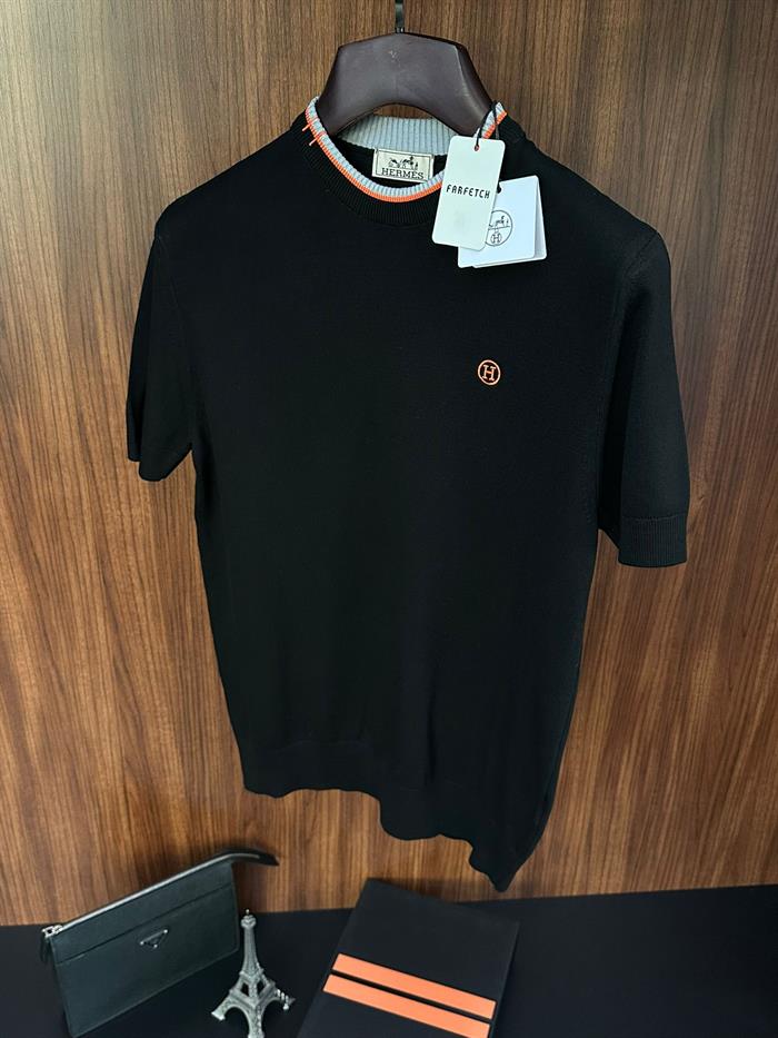 Nakış Logolu Yaka Detaylı Triko T-Shirt