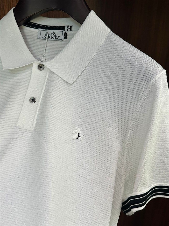 Nakış Logolu Yakalı T-Shirt