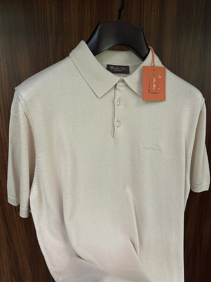 Nakış Marka Yazılı Yakalı T-Shirt
