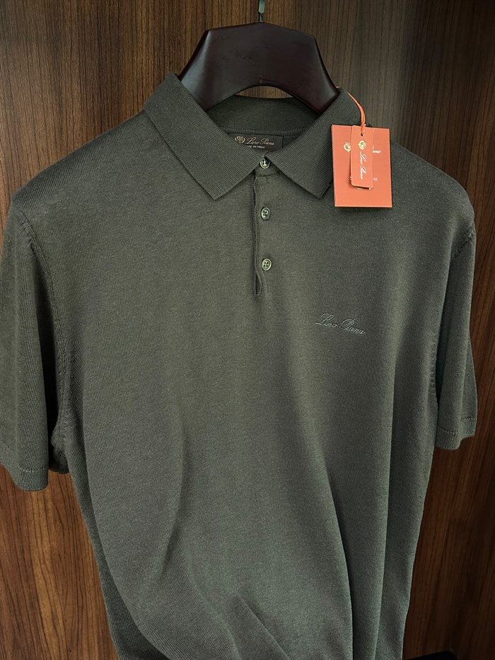 Nakış Marka Yazılı Yakalı T-Shirt