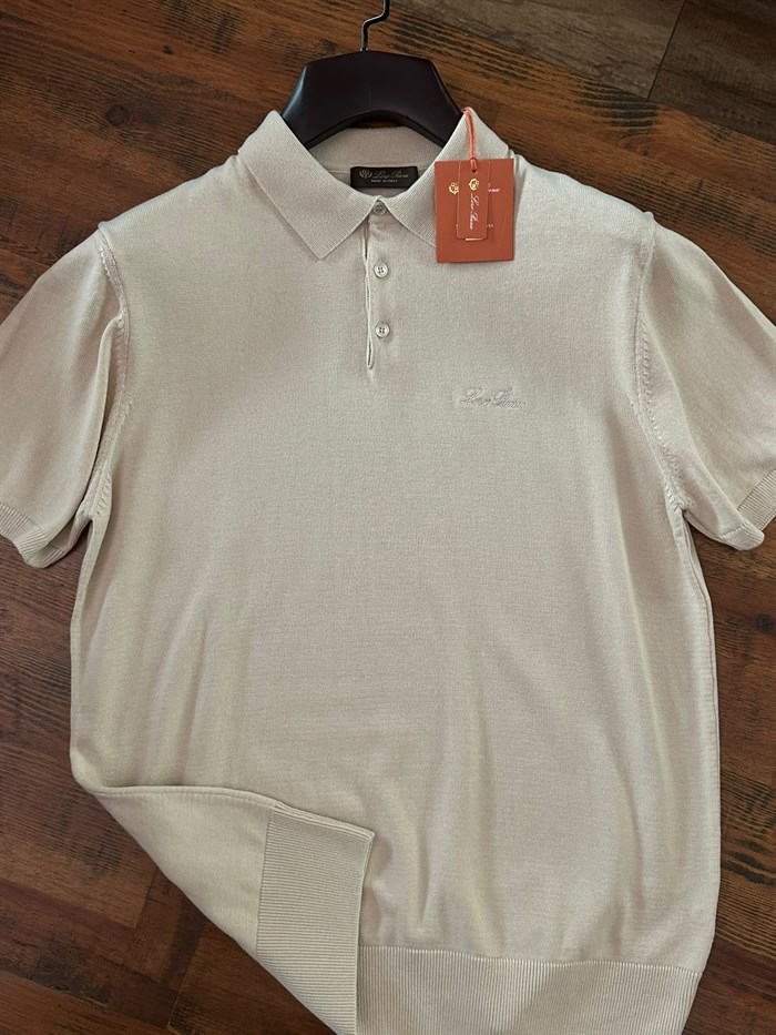 Nakış Marka Yazılı Yakalı T-Shirt
