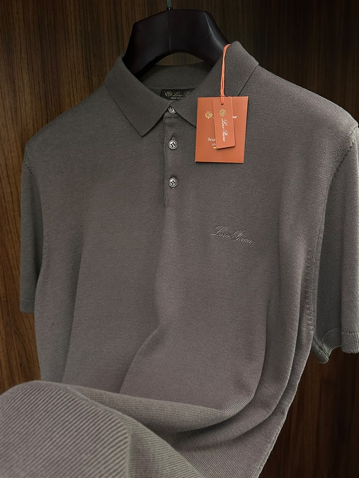 Nakış Marka Yazılı Yakalı T-Shirt