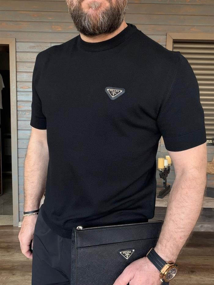 Tonaton Göğüs Metal Logolu Triko T-Shirt