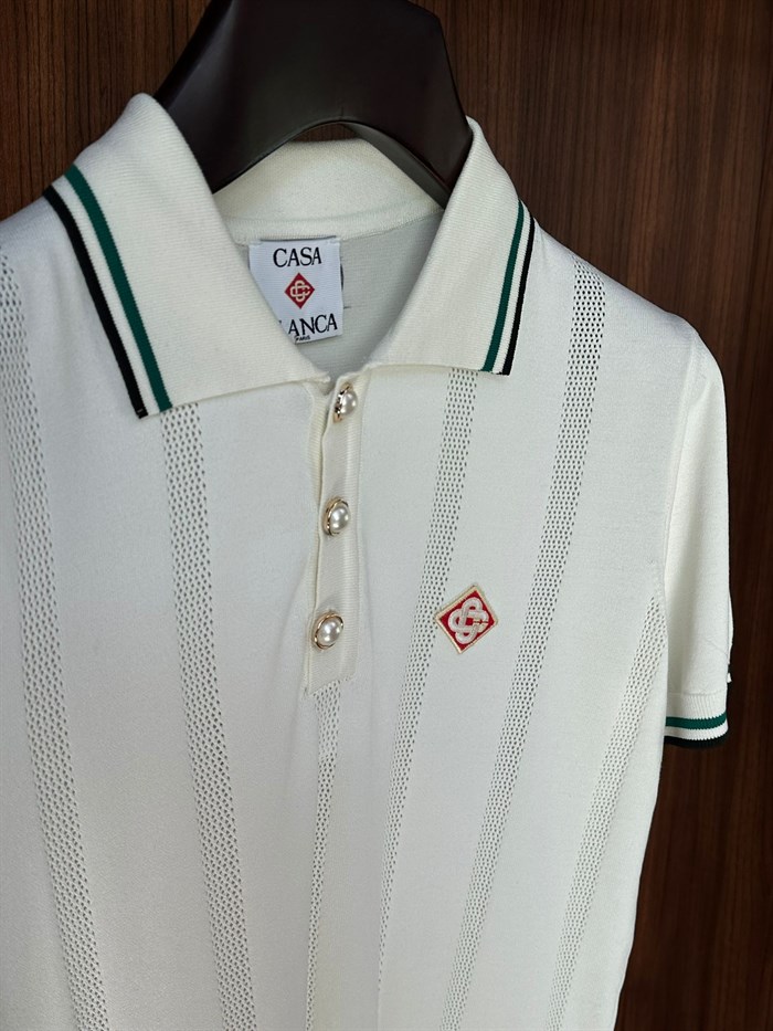 Yaka Ve Düğme Detaylı Triko T-Shirt
