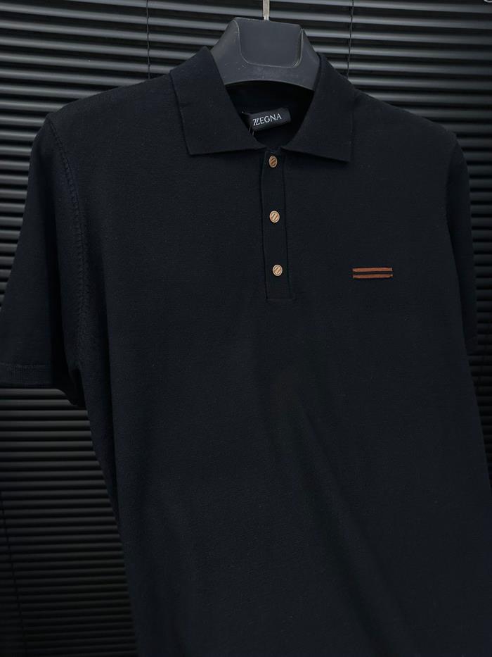 Metal Düğme Detaylı Yakalı Triko T-Shirt