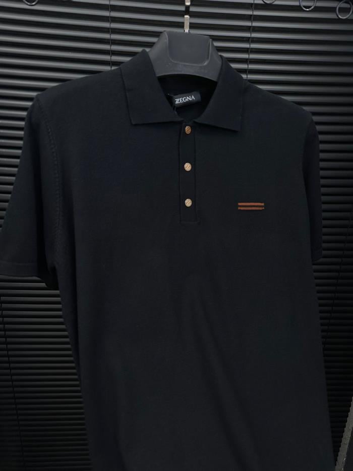 Metal Düğme Detaylı Yakalı Triko T-Shirt