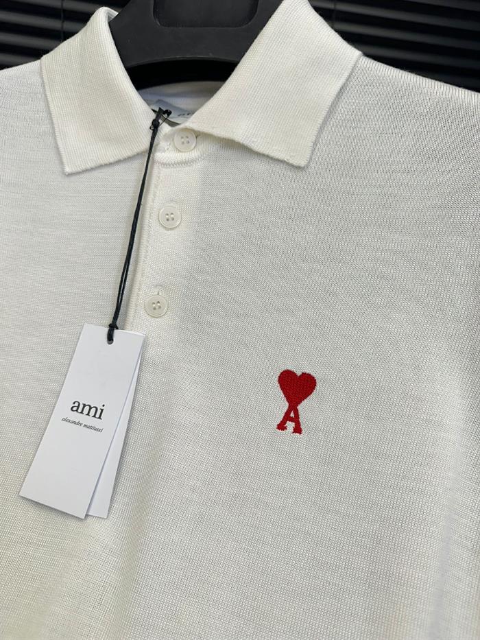 Nakış Logo Detaylı Triko Yakalı T-Shirt