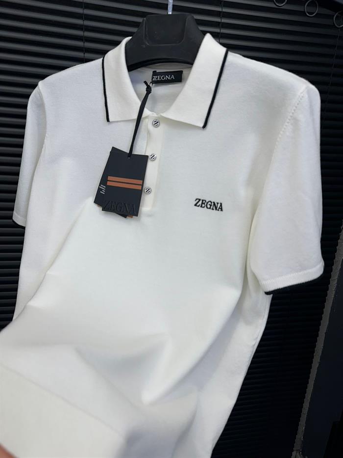 Nakış Logo Düğme Detaylı Triko Yakalı T-Shirt