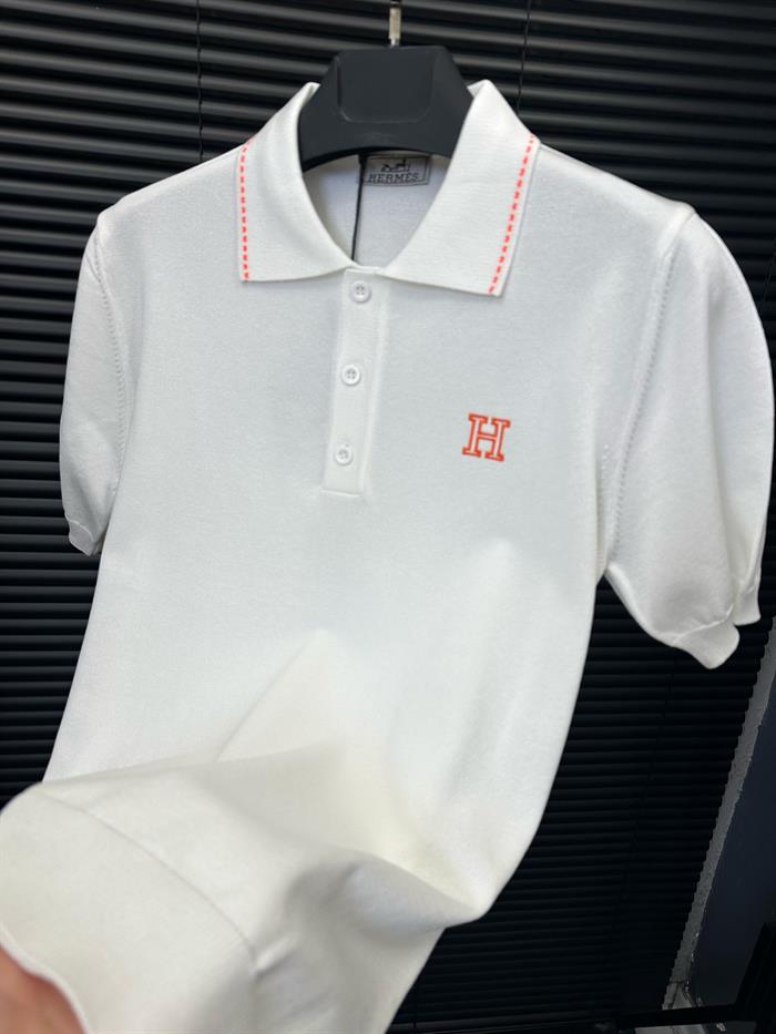 Nakış Logo Yaka Detaylı Triko Yakalı T-Shirt