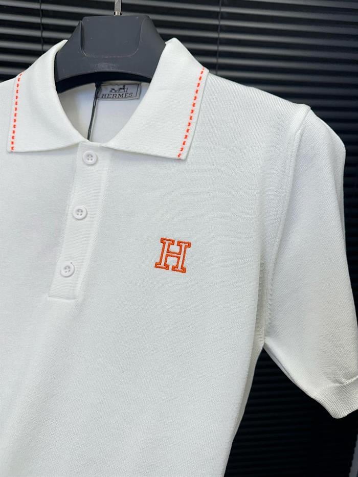 Nakış Logo Yaka Detaylı Triko Yakalı T-Shirt