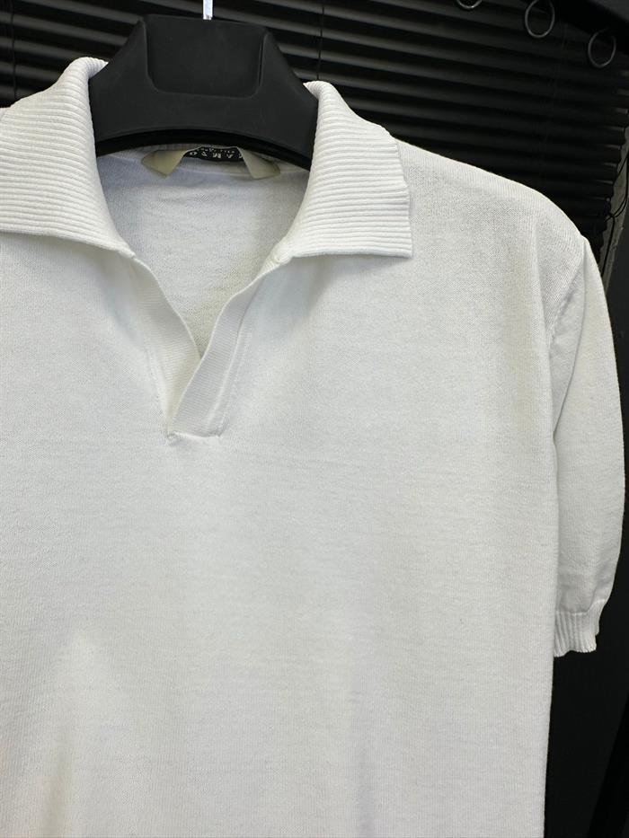 Triko Kumaş Yakalı T-Shirt