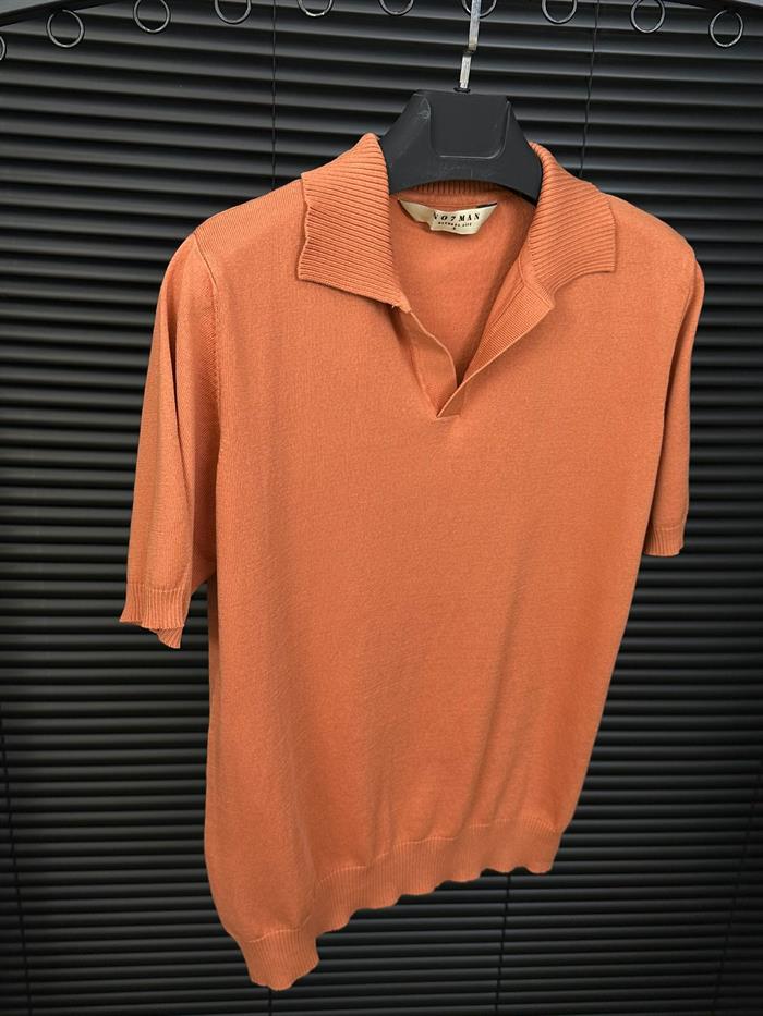 Triko Kumaş Yakalı T-Shirt