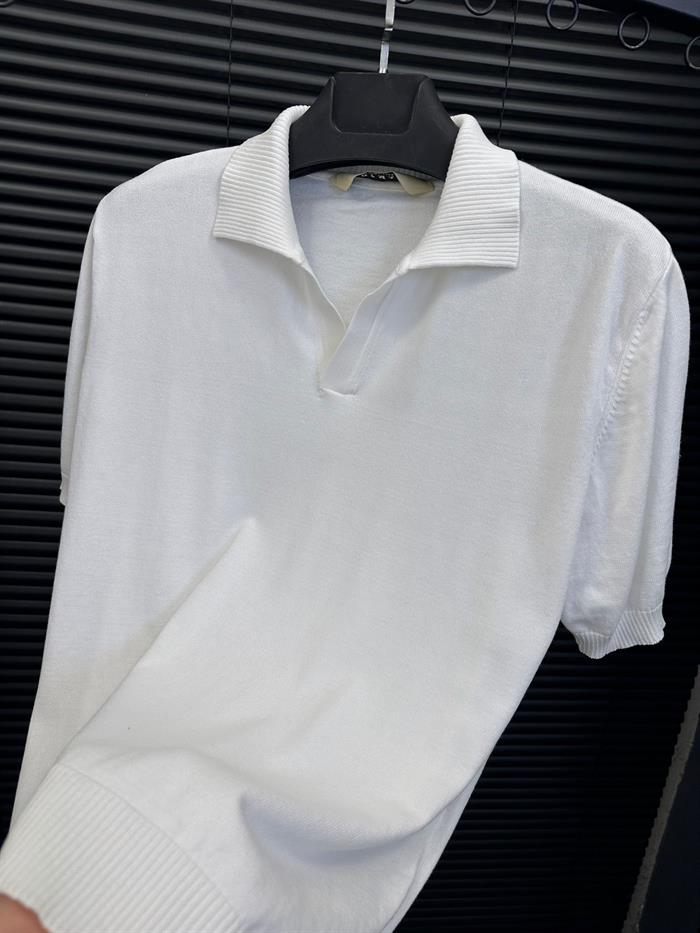 Triko Kumaş Yakalı T-Shirt