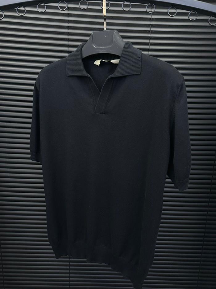 Triko Kumaş Yakalı T-Shirt