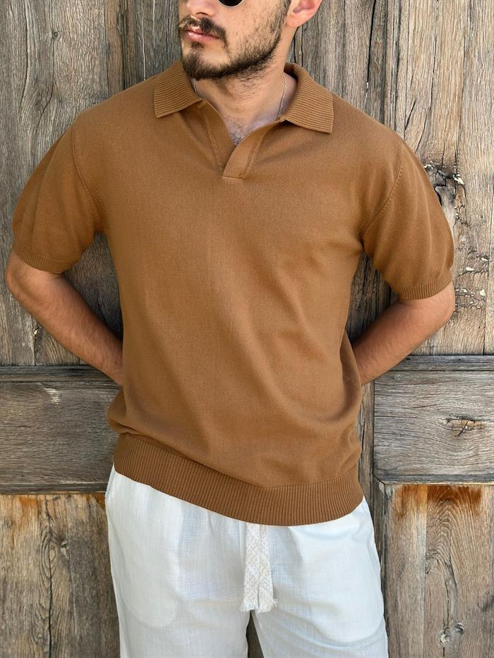 Triko Kumaş Yakalı T-Shirt