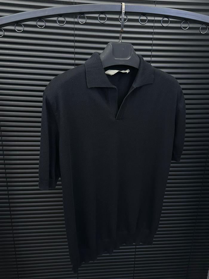 Triko Kumaş Yakalı T-Shirt