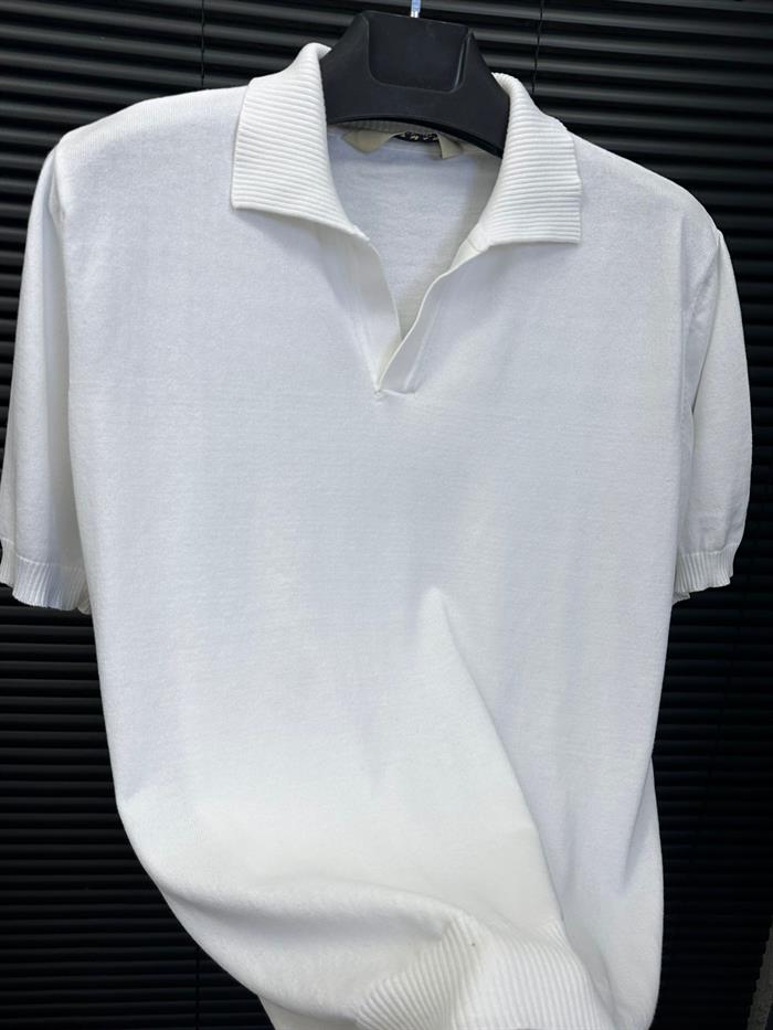 Triko Kumaş Yakalı T-Shirt