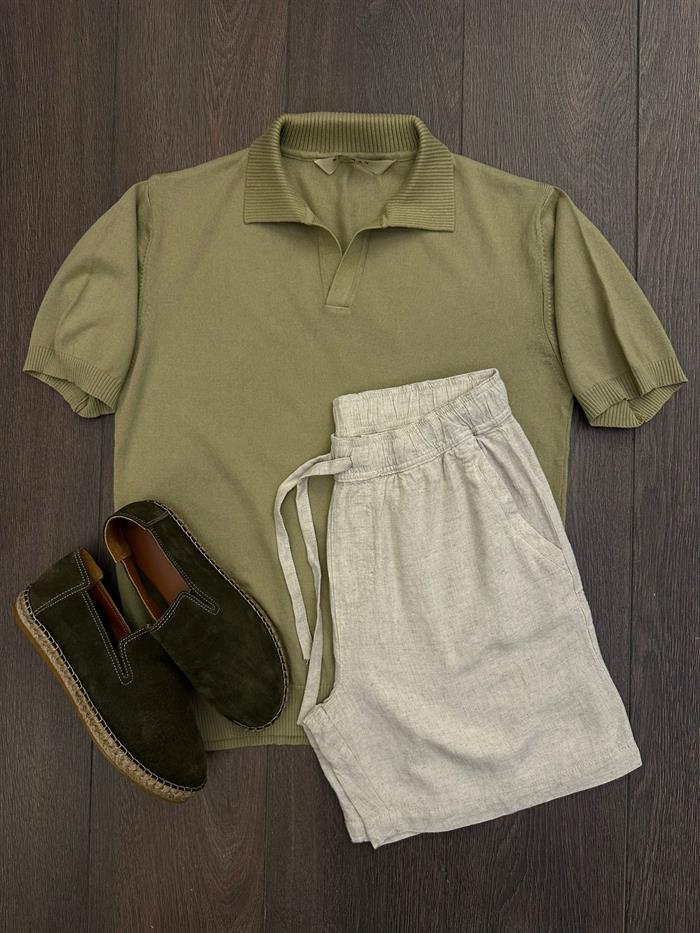 Triko Kumaş Yakalı T-Shirt