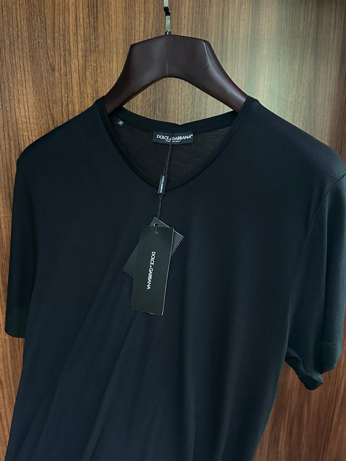 Kesik Yaka Detaylı Basic V Yaka T-Shirt