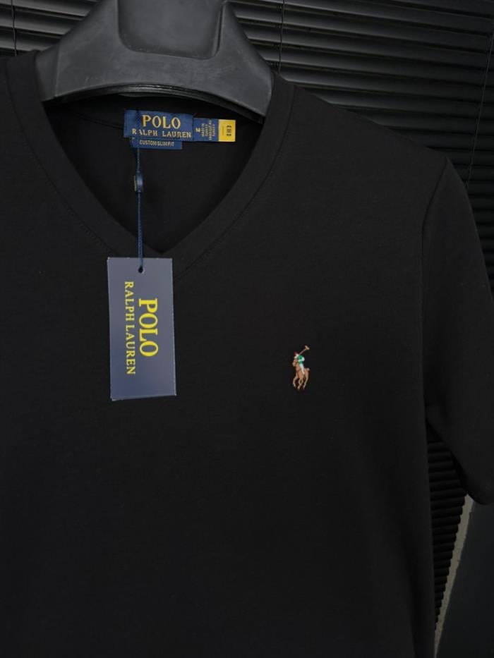 Nakış Logolu V Yaka Basic T-Shirt