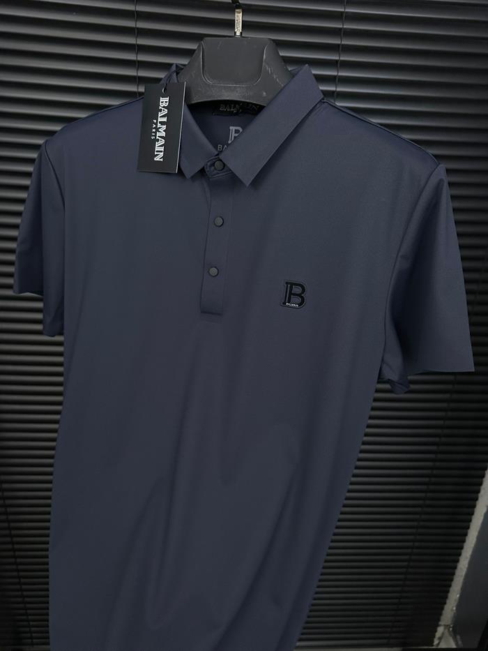 Kabartma Marka Logolu Yakalı T-Shirt