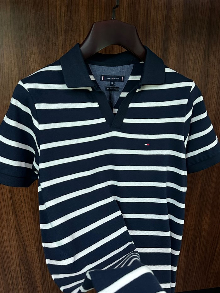 Nakış Logolu Yatay Çizgili Yakalı T-Shirt