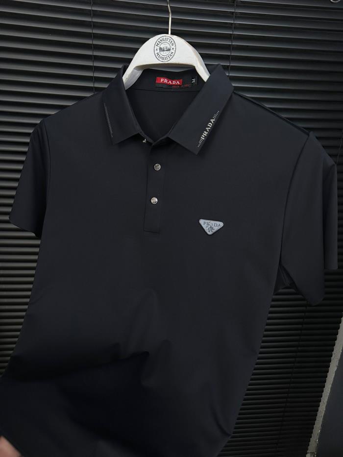 Yaka Detaylı Marka Logolu Yakalı T-Shirt