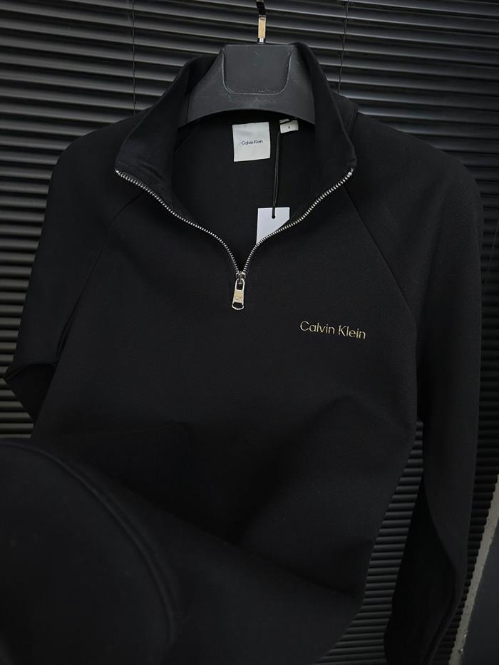 Kabartma Logolu Yarım Fermuar Sweatshirt