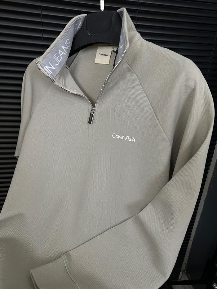 Yaka Yazılı Yarım Fermuarlı Sweatshirt
