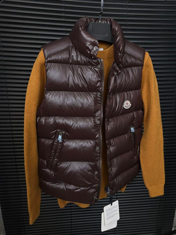 %100 Kaz Tüyü Nakış Logolu Yelek