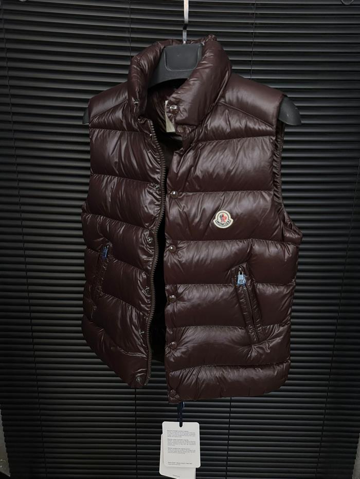 %100 Kaz Tüyü Nakış Logolu Yelek