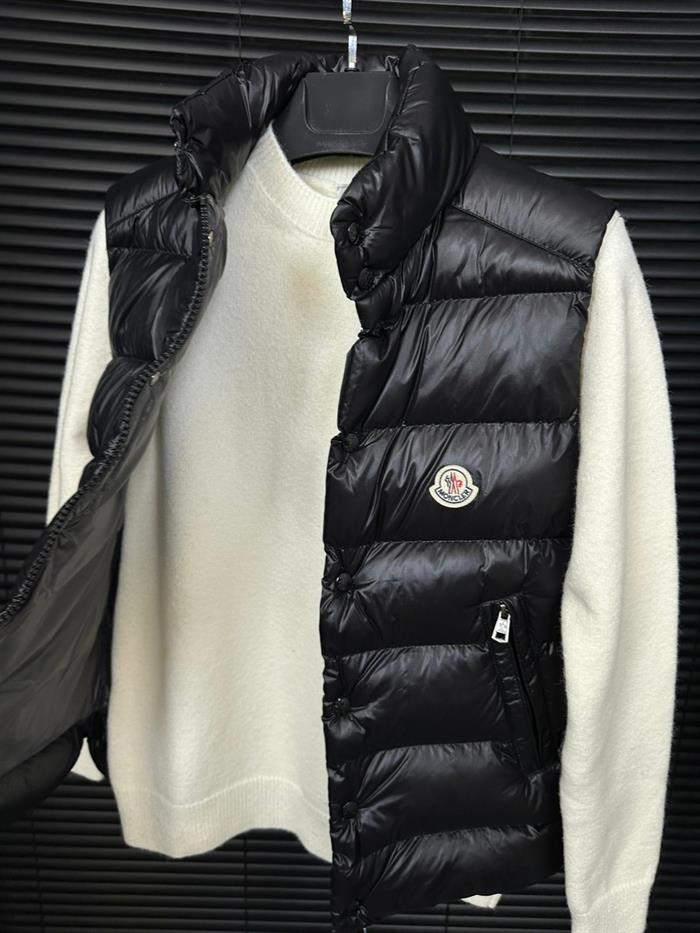 %100 Kaz Tüyü Nakış Logolu Yelek