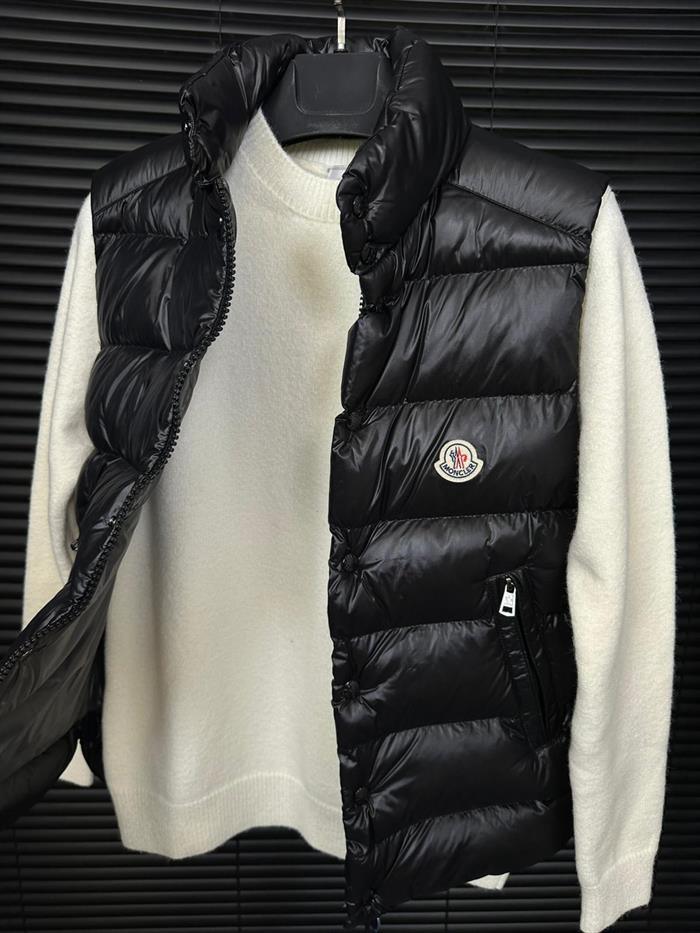 %100 Kaz Tüyü Nakış Logolu Yelek