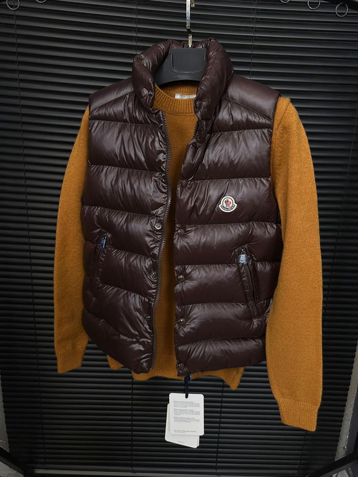 %100 Kaz Tüyü Nakış Logolu Yelek