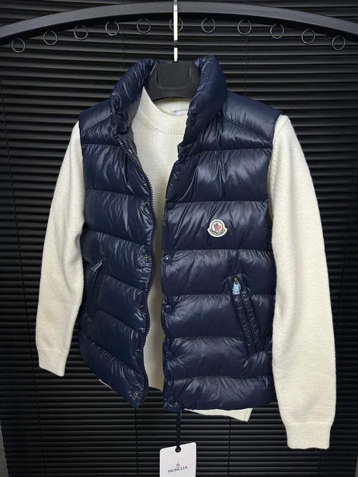 %100 Kaz Tüyü Nakış Logolu Yelek