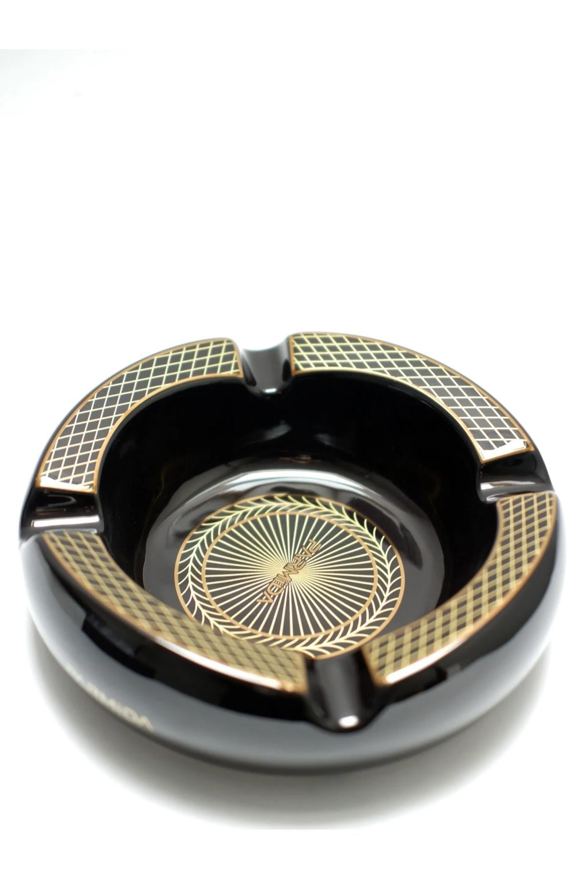 Parmida Küllük PKL0241pkl0241Parmida