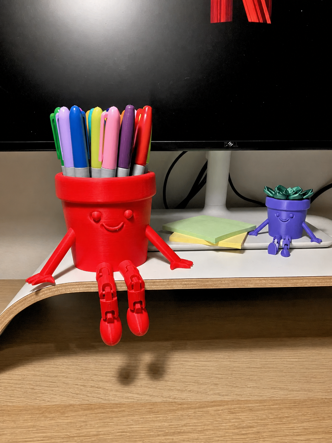 3D Baskı Hareketli Gülen Kalemlik - Eklemli Masaüstü Organizer - Kırmızı