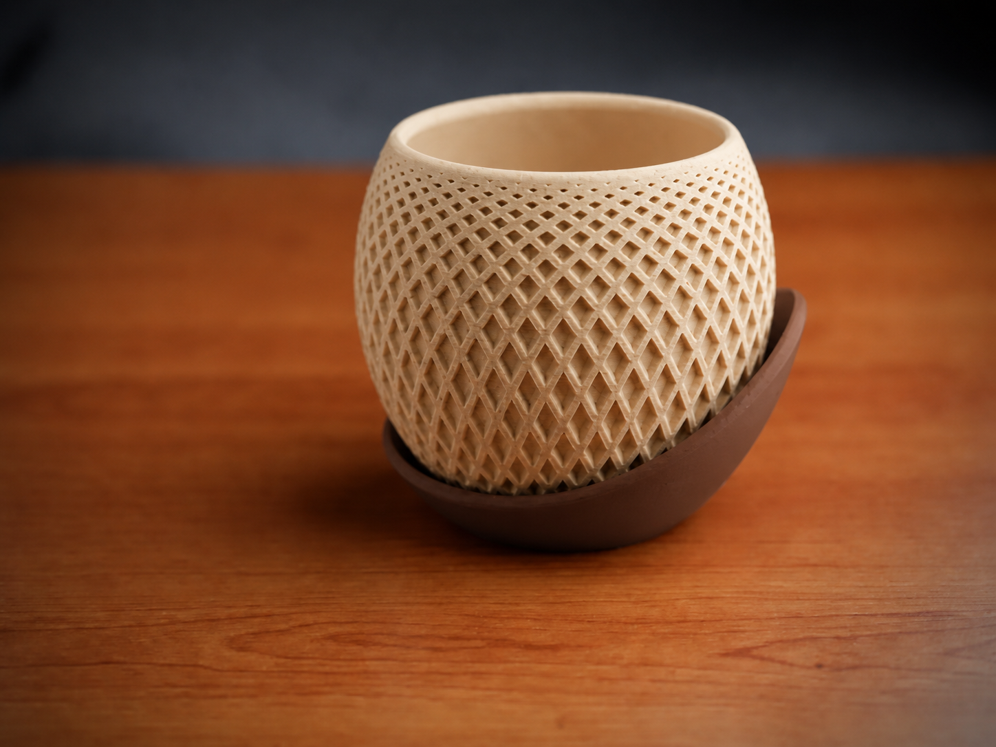 3D Baskı Küre Saksı - Kafes Dokulu İki Parçalı Dekoratif Saksı - Bej-Kahverengi