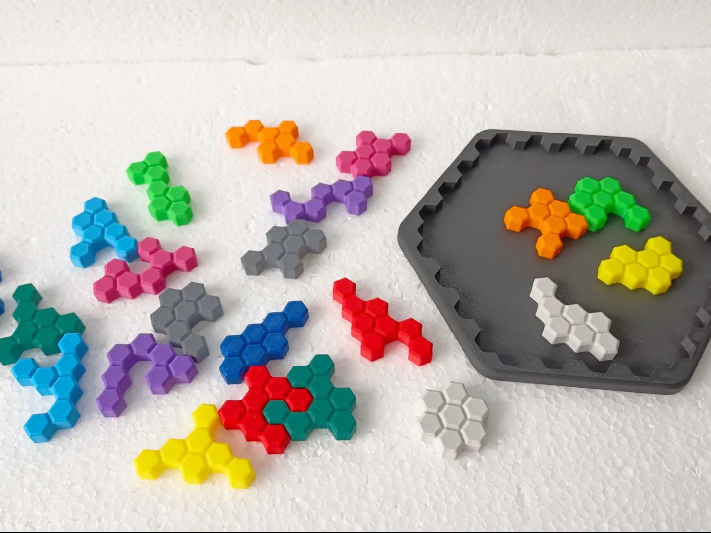 3D Baskı Montessori Altıgen Puzzle - Eğitici Petek Zekâ ve Mantık Oyunu