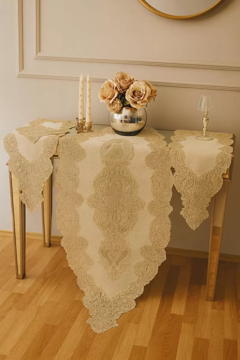 Angelika Model 236 Simli Gold 5 Parça Keten Dantelli Masa Örtüsü Runner Seti - 150x 60 cm