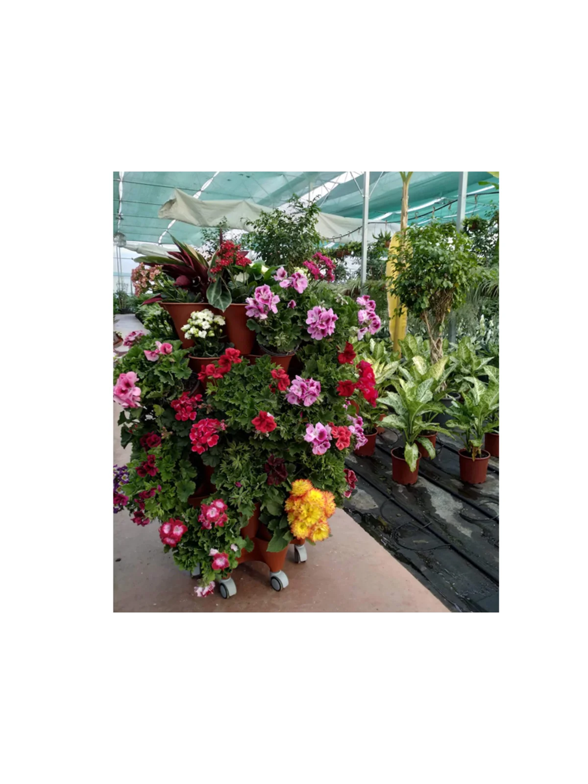 BAHÇE KULESİ Yediveren Tekerlekli Saksı Toprak