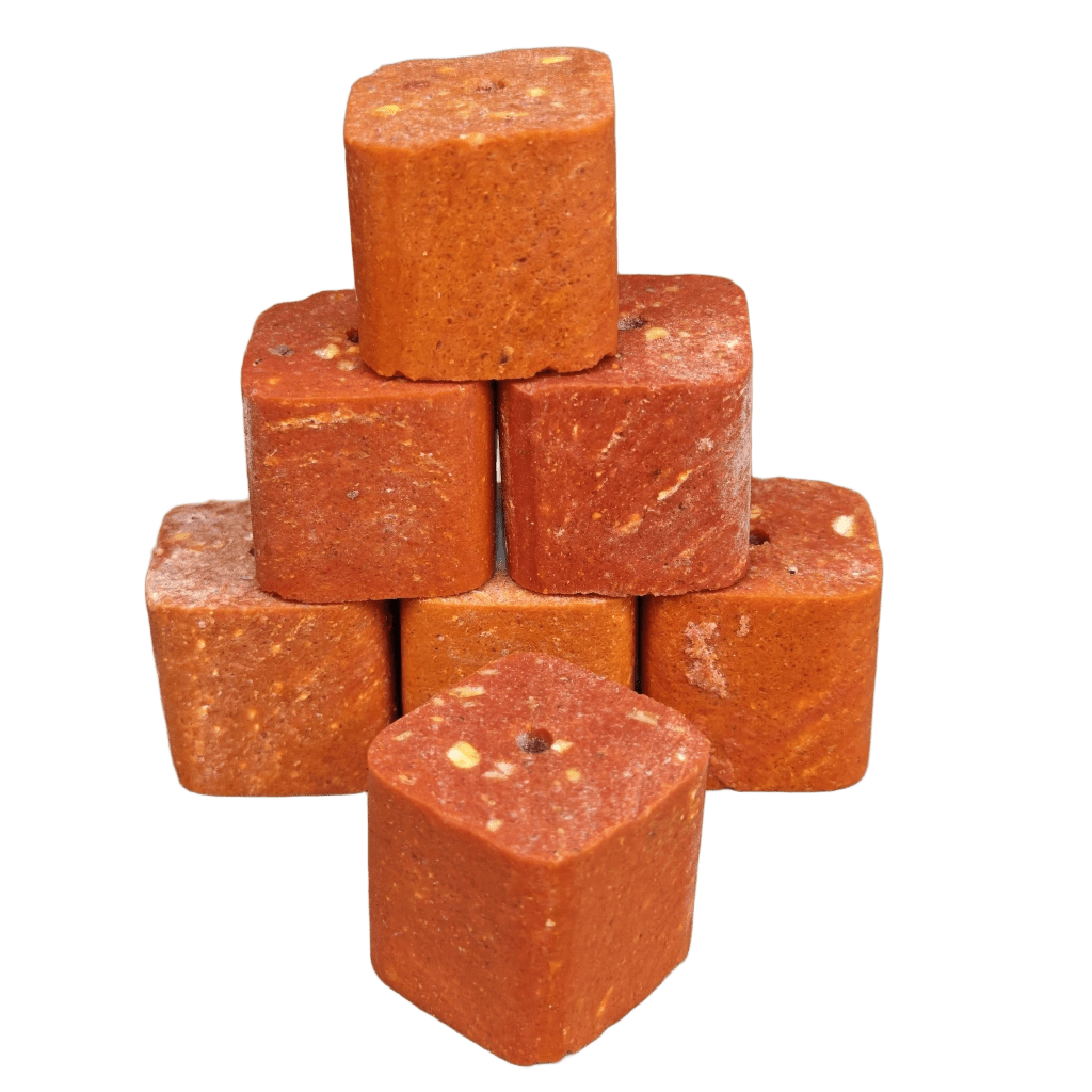 Çilekli Köşeli Delikli Mısır Küspesi 1kg
