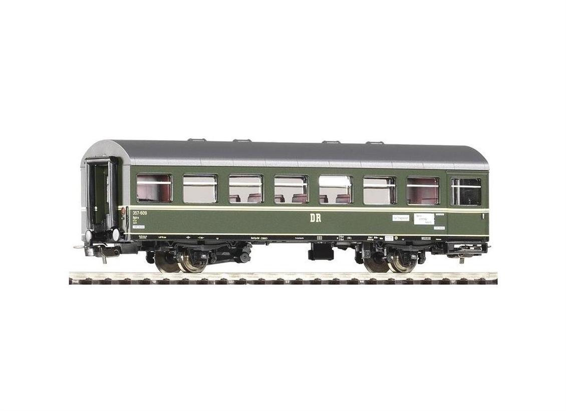 53084 1/87 REKO 2-AXLE COACH 2ND CL. DR III
