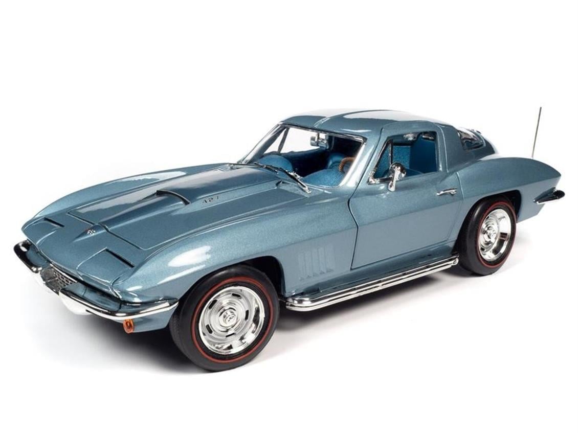 AutoWorld AMM1241 1/18 1967 Chevy Corvette (MCACN), Elkhart Blue, Sergilemeye Hazır Metal Araba Maketi